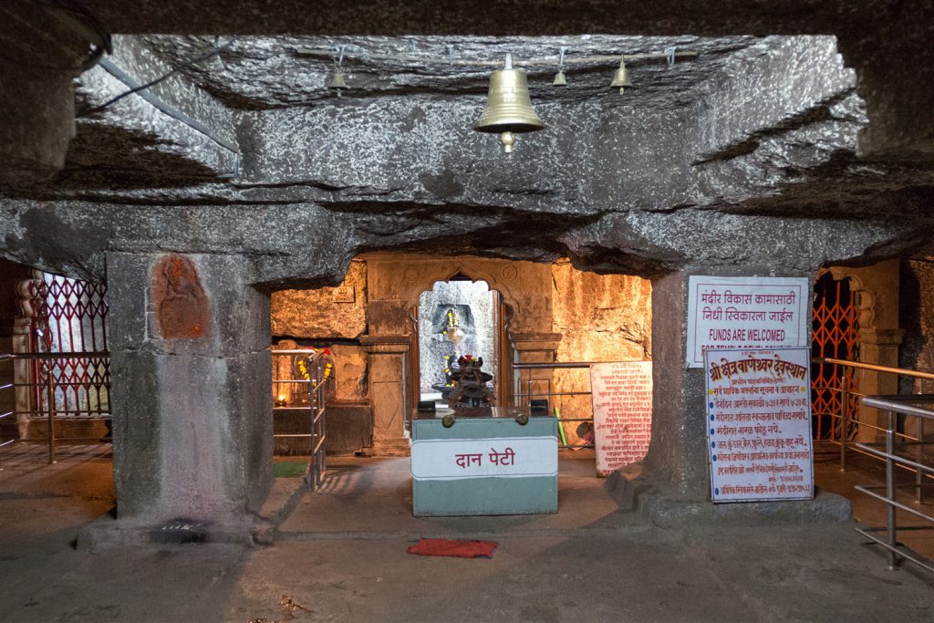 baneshwar-cave-temple-pune